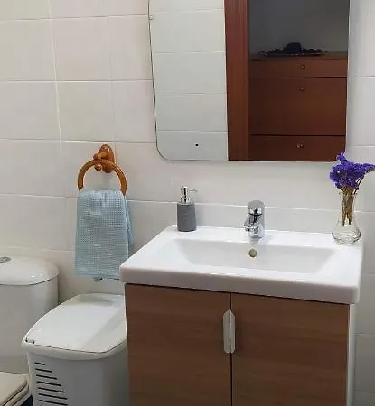 شقة Apartamento De 2 Hab. Con Todo Lo Necesario. *