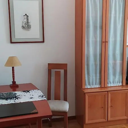 Apartamento De 2 Hab. Con Todo Lo Necesario. *