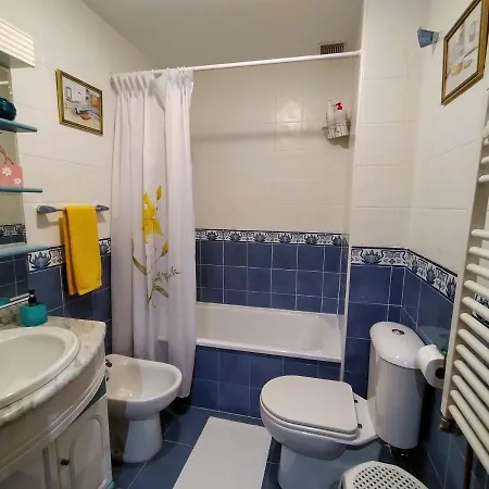 Apartamento De 2 Hab. Con Todo Lo Necesario. شقة خيخون